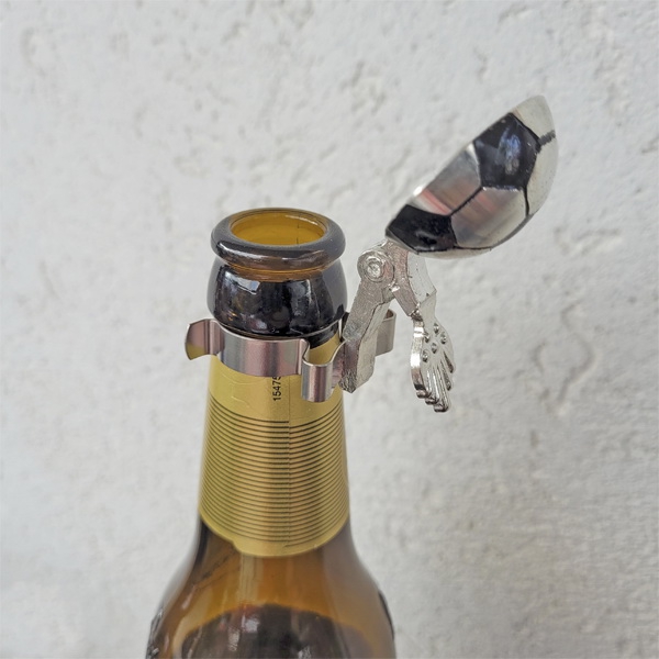 Fussball Zinndeckel für Bierflaschen Schwarz-Weiss